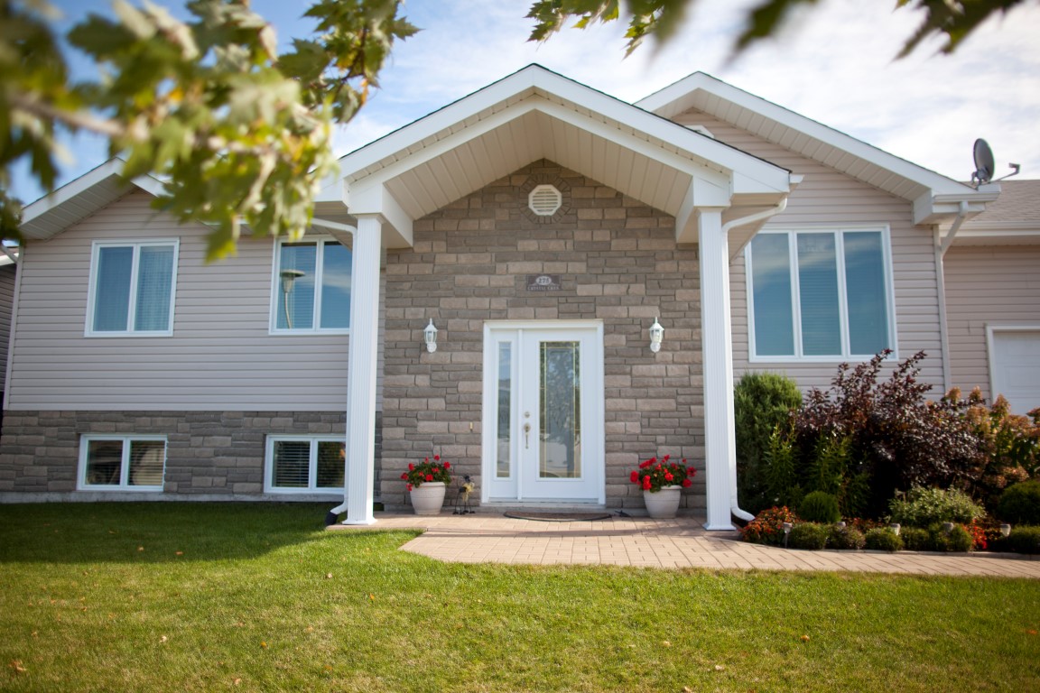 Home exterior build